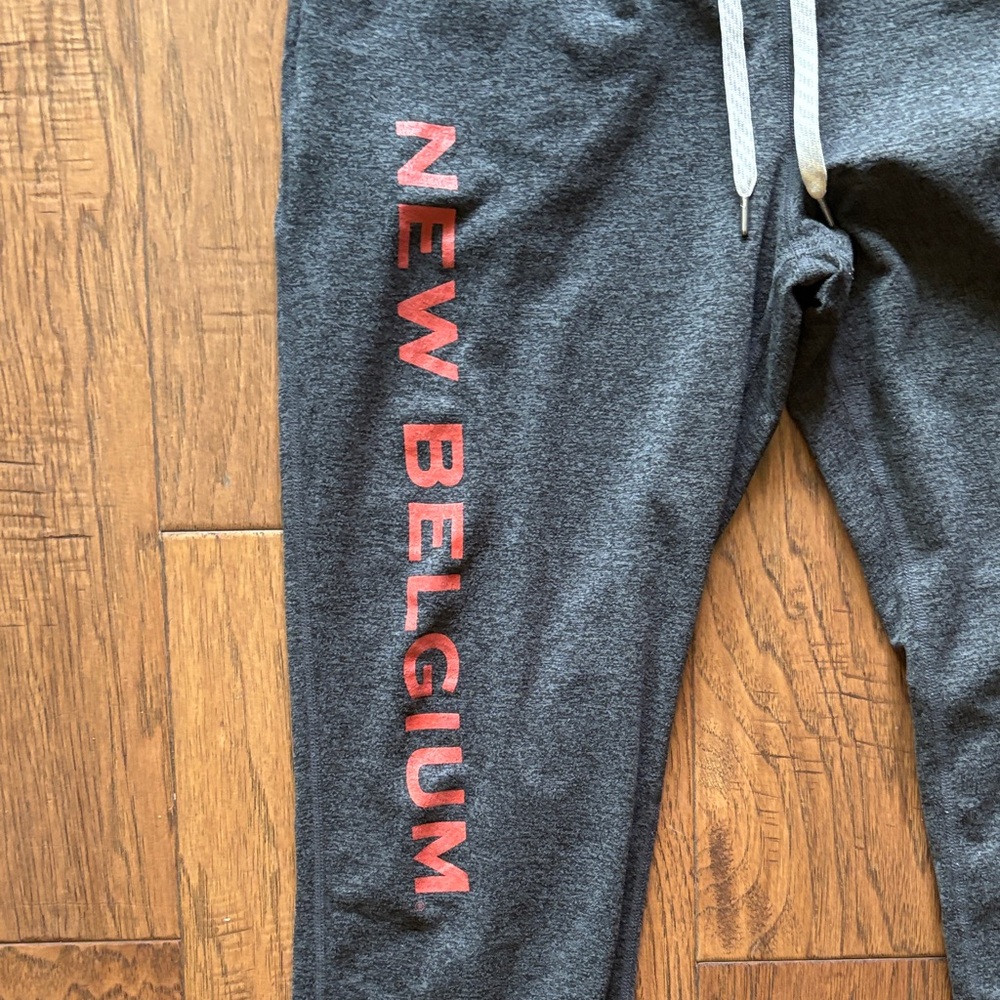 Vuori x New Belgium RARE Gray Joggers - Picture 5 of 7